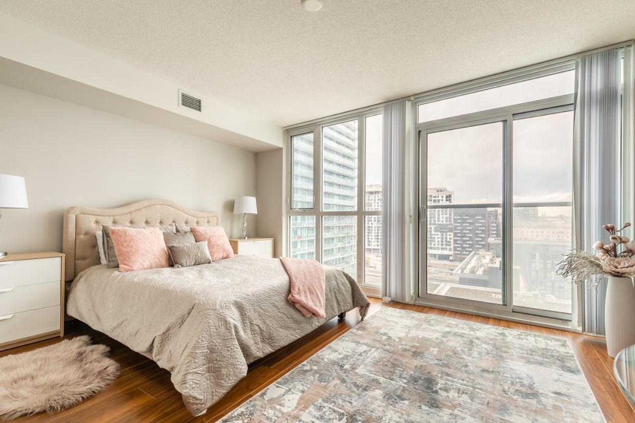 טורונטו Simply Comfort. Amazing Downtown Apartments מראה חיצוני תמונה